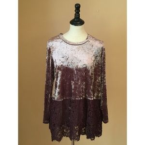 NWT! Suzanne Betro Crushed Velvet With Lace Blouse